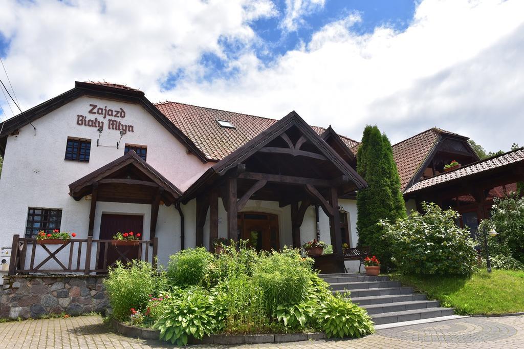 Zajazd Bialy Mlyn Sterlawki Wielkie Bagian luar foto